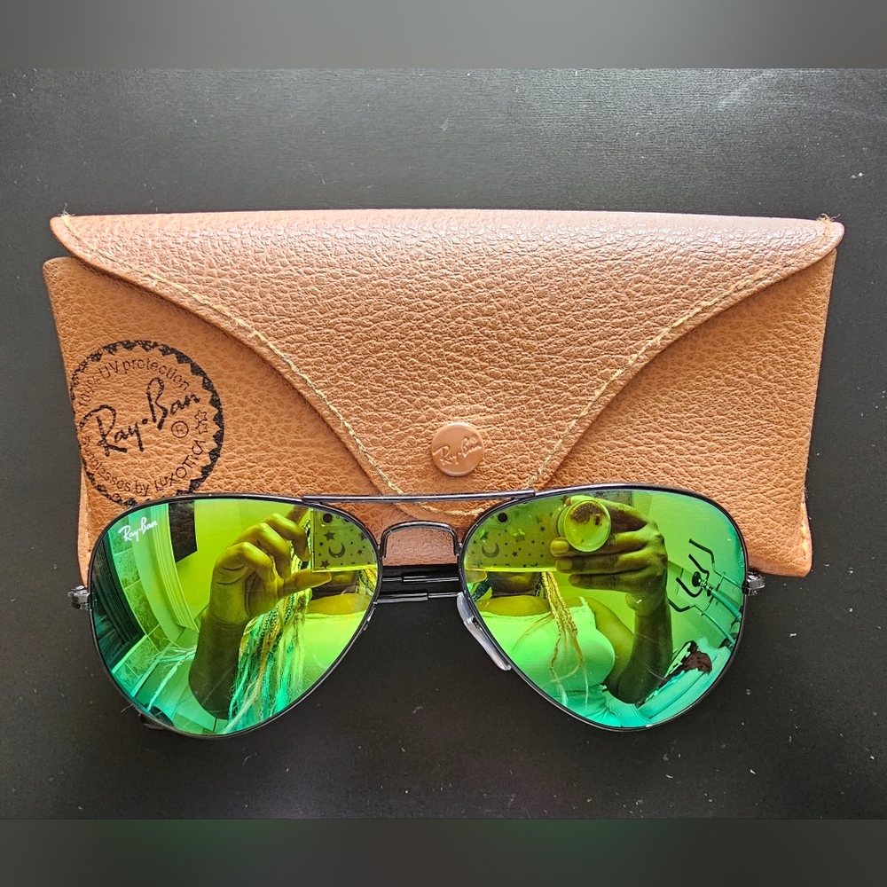 Ray-Ban Aviator Sunglasses